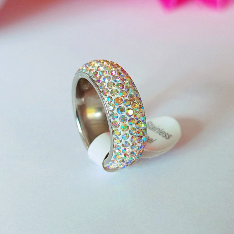 Pierścionek obrączka okrągła srebrna opalizujące cyrkonie - stal chirurgiczna