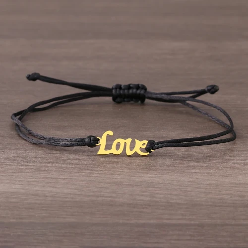 Bransoletka miłość LOVE na sznureczku
