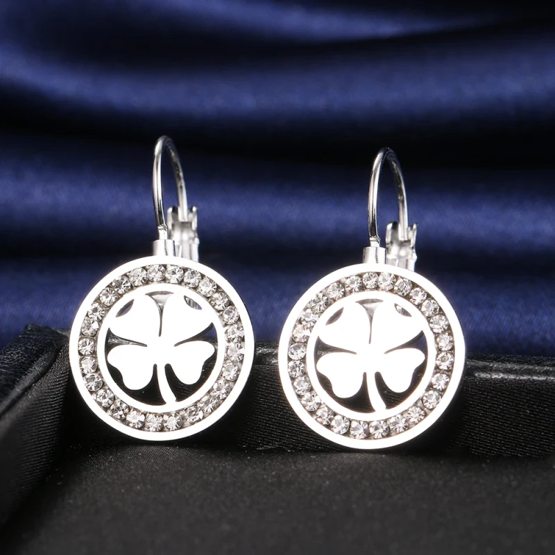 Kolczyki koniczyna z cyrkoniami - stal chirurgiczna