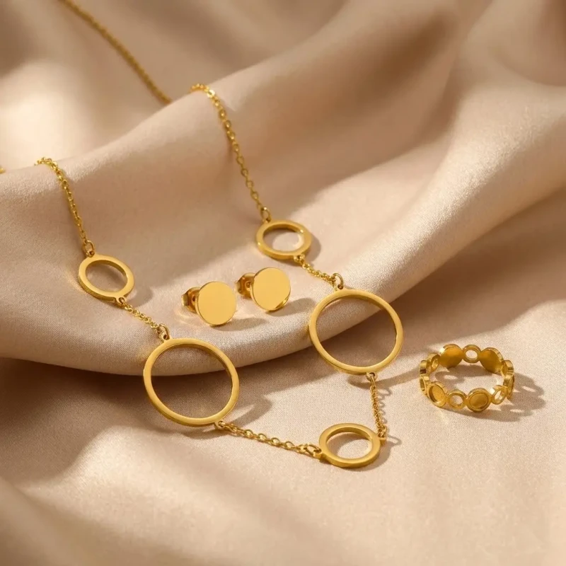 Komplet koła 3 w 1 - pozłacana stal chirurgiczna.webp